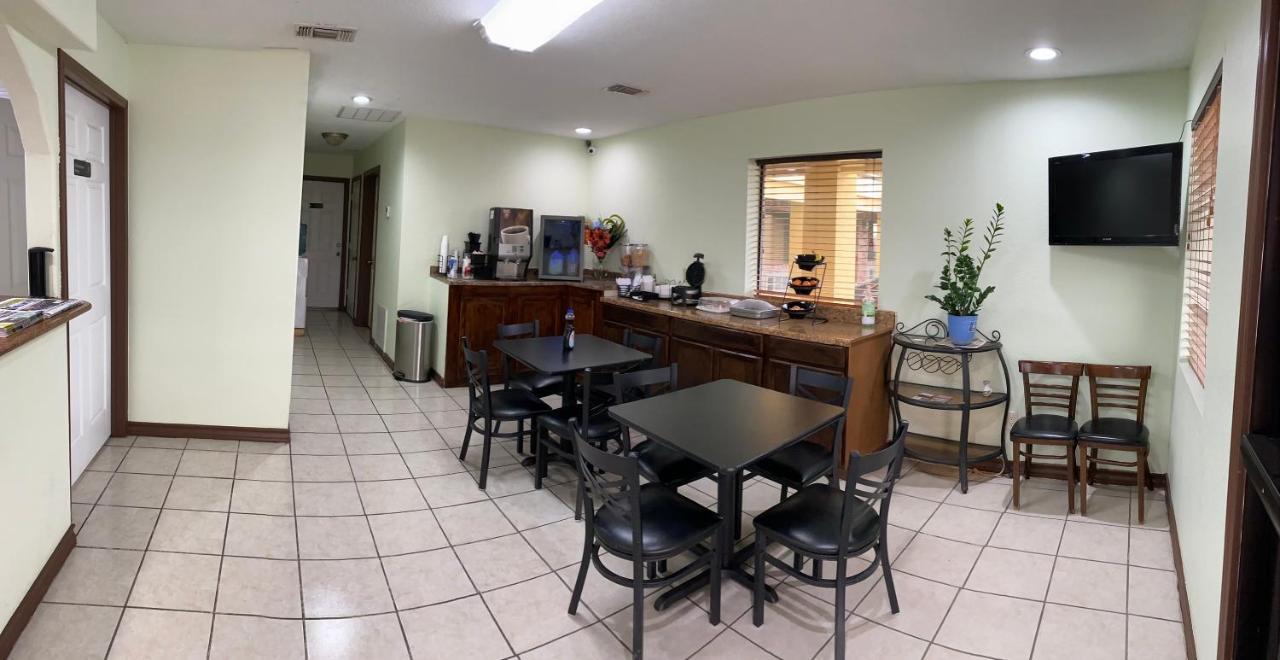 Hotel Country Hill & 3*